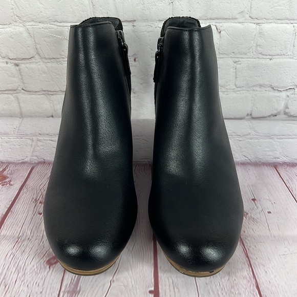 Dr. Scholl's Memory Foam Wedge Heel Karlie Booties Size 11 - Picture 2 of 8